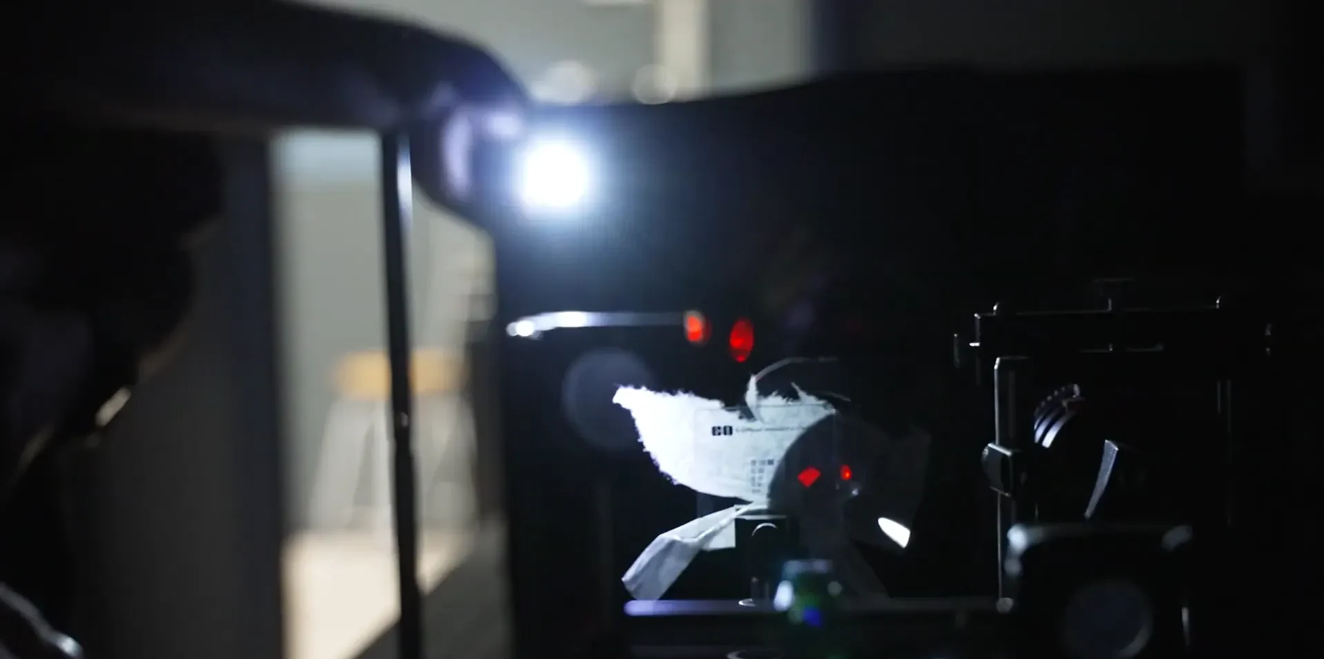 dynamo-lab-light-source