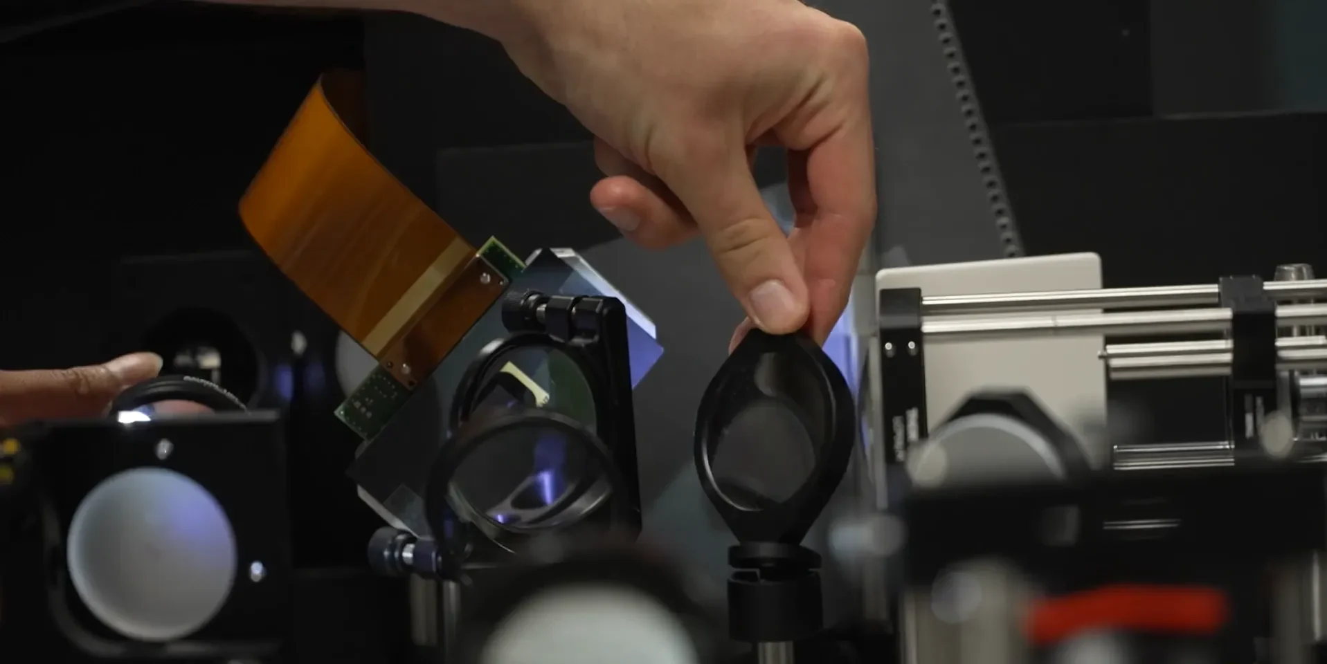 dynamo-lab-optics-hand
